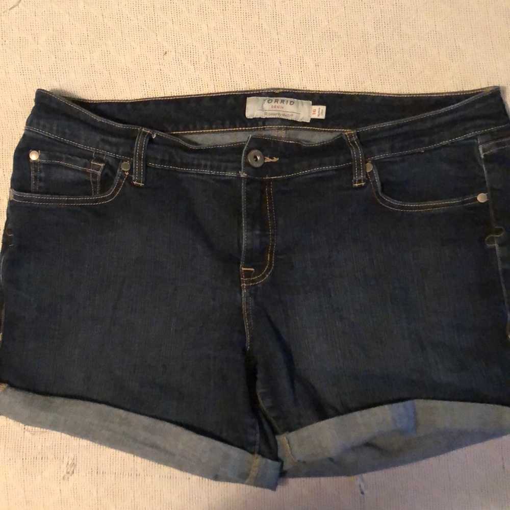 Torrid dark wash denim shorts